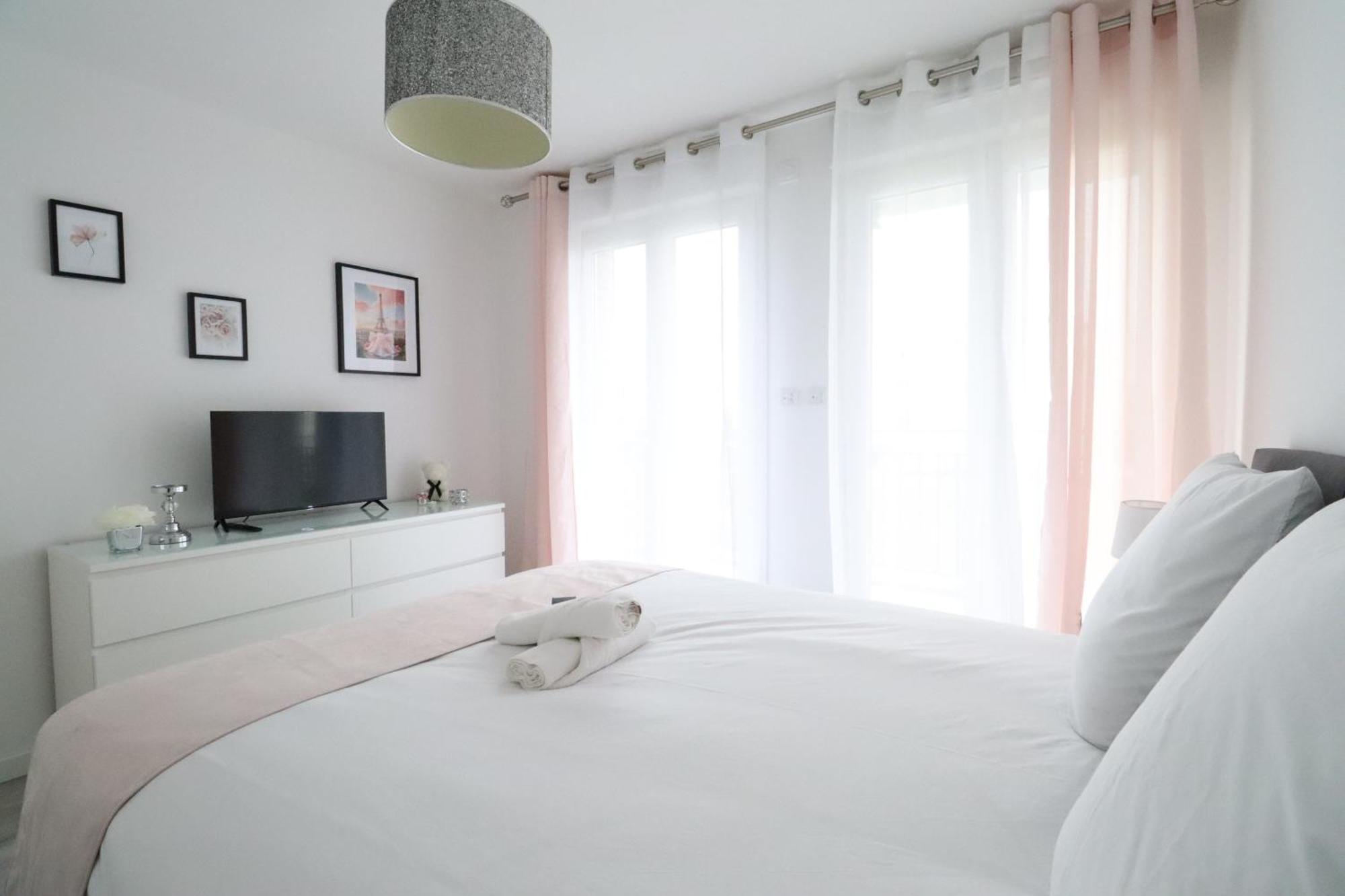 Chic By Plaza - Proche Disneyland Paris Apartment